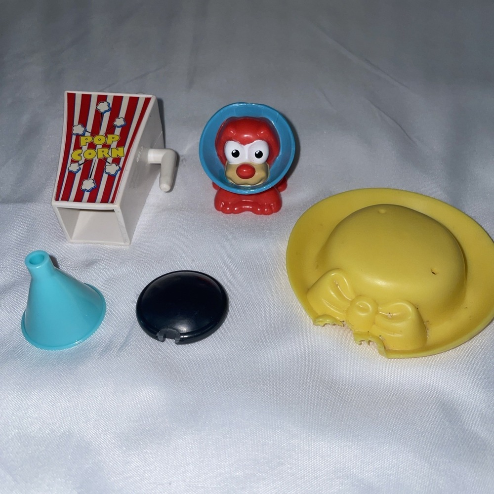 Vintage Mr Potato Toy Lot Popcorn Container Dog w/Cone Yellow Hat‎ Funnel Parts